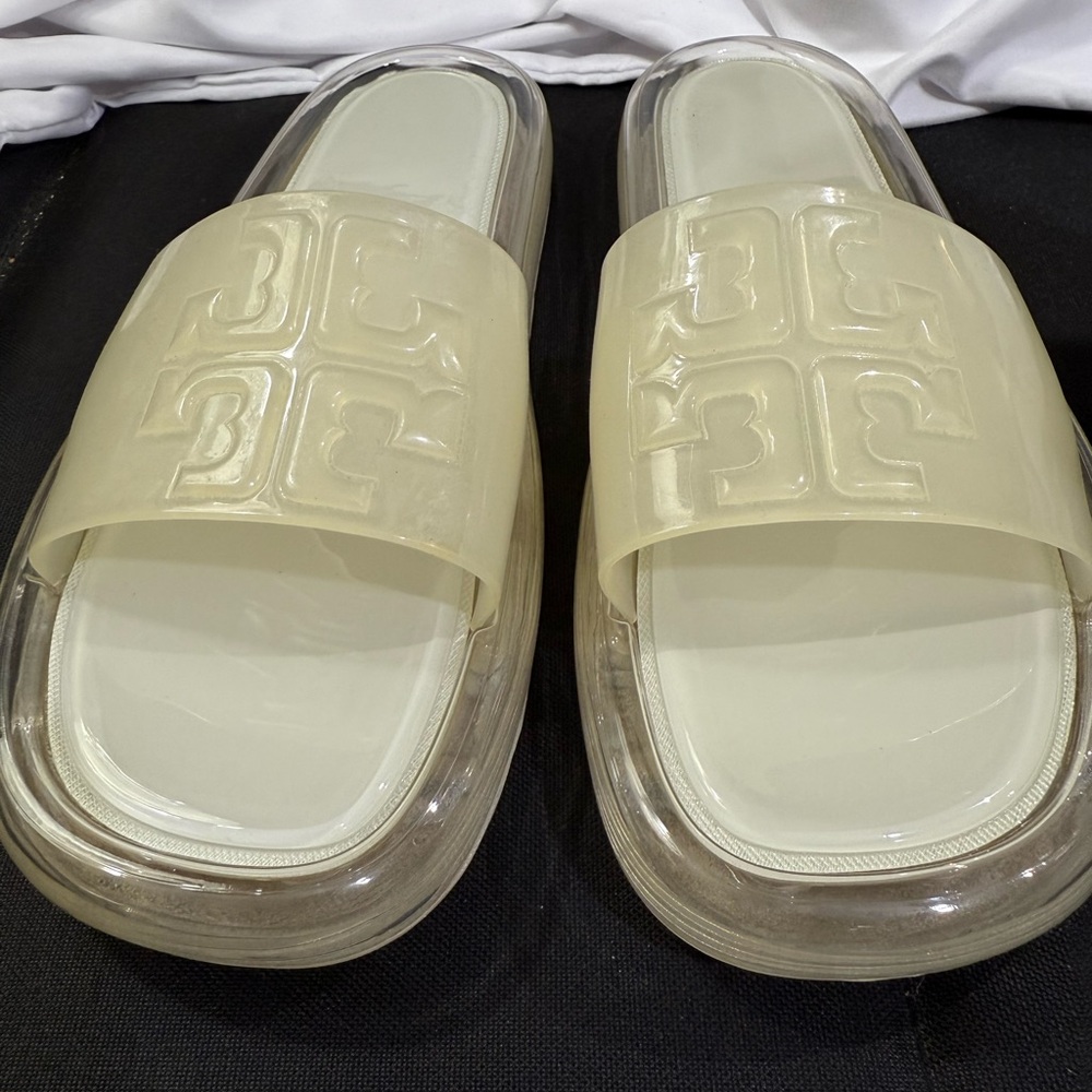 Tory Burch Bubble Slides Women’s /Size 10 Color: Ivory